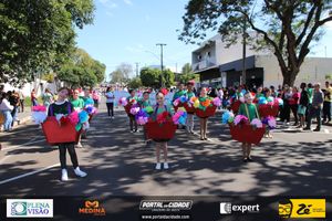 Desfile C&iacute;vico do Anivers&aacute;rio de Cruzeiro do Oeste