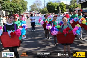 Desfile C&iacute;vico do Anivers&aacute;rio de Cruzeiro do Oeste