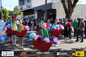 Desfile C&iacute;vico do Anivers&aacute;rio de Cruzeiro do Oeste