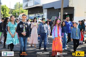Desfile C&iacute;vico do Anivers&aacute;rio de Cruzeiro do Oeste