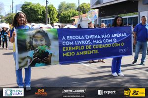 Desfile C&iacute;vico do Anivers&aacute;rio de Cruzeiro do Oeste