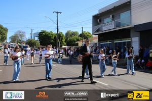 Desfile C&iacute;vico do Anivers&aacute;rio de Cruzeiro do Oeste