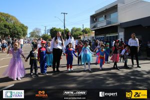 Desfile C&iacute;vico do Anivers&aacute;rio de Cruzeiro do Oeste