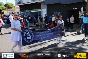 Desfile C&iacute;vico do Anivers&aacute;rio de Cruzeiro do Oeste