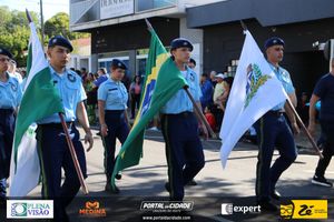 Desfile C&iacute;vico do Anivers&aacute;rio de Cruzeiro do Oeste