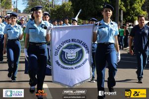 Desfile C&iacute;vico do Anivers&aacute;rio de Cruzeiro do Oeste