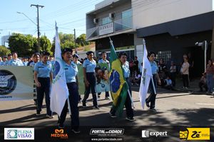 Desfile C&iacute;vico do Anivers&aacute;rio de Cruzeiro do Oeste