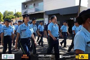 Desfile C&iacute;vico do Anivers&aacute;rio de Cruzeiro do Oeste