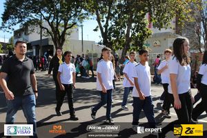 Desfile C&iacute;vico do Anivers&aacute;rio de Cruzeiro do Oeste
