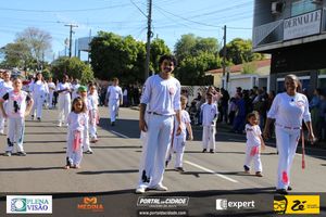 Desfile C&iacute;vico do Anivers&aacute;rio de Cruzeiro do Oeste