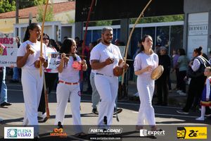 Desfile C&iacute;vico do Anivers&aacute;rio de Cruzeiro do Oeste