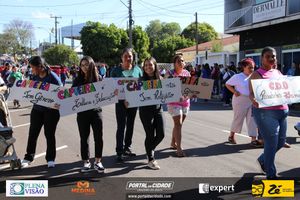 Desfile C&iacute;vico do Anivers&aacute;rio de Cruzeiro do Oeste