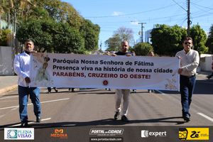 Desfile C&iacute;vico do Anivers&aacute;rio de Cruzeiro do Oeste