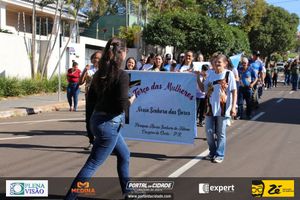 Desfile C&iacute;vico do Anivers&aacute;rio de Cruzeiro do Oeste