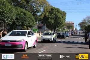 Desfile C&iacute;vico do Anivers&aacute;rio de Cruzeiro do Oeste