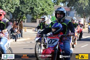 Desfile C&iacute;vico do Anivers&aacute;rio de Cruzeiro do Oeste