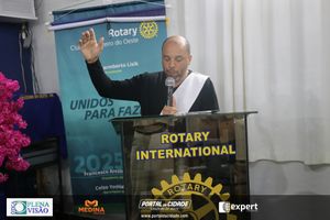 Cerim&ocirc;nia de posse do novo presidente do Rotary Club
