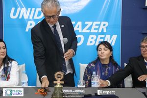 Cerim&ocirc;nia de posse do novo presidente do Rotary Club