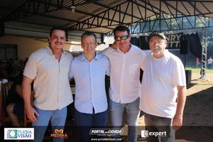 Comemora&ccedil;&atilde;o de anivers&aacute;rio do Henry Pretti