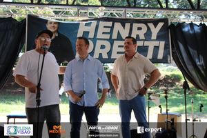 Comemora&ccedil;&atilde;o de anivers&aacute;rio do Henry Pretti
