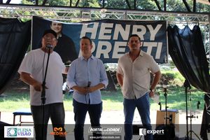 Comemora&ccedil;&atilde;o de anivers&aacute;rio do Henry Pretti