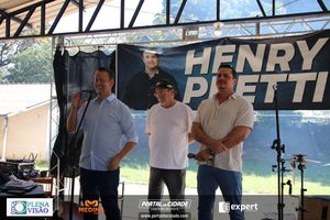 Comemora&ccedil;&atilde;o de anivers&aacute;rio do Henry Pretti