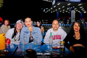 Happyzin - Jhully Diniz	