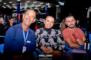 Happyzin - Jhully Diniz	