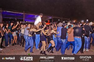 Expo Douradina - CountryBeat e Jiraya Uai