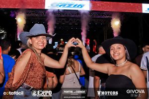 Expo Douradina - CountryBeat e Jiraya Uai