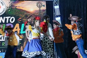 Momento Cultural - Escola Santa Rita