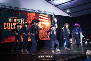 Momento Cultural - Escola Santa Rita