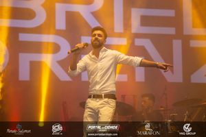 Show de Maiara & Mara&iacute;sa na 1&ordf; Oktoberfest Gramado
