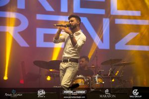 Show de Maiara & Mara&iacute;sa na 1&ordf; Oktoberfest Gramado