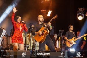 Show de Maiara & Mara&iacute;sa na 1&ordf; Oktoberfest Gramado