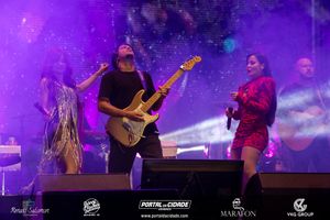 Show de Maiara & Mara&iacute;sa na 1&ordf; Oktoberfest Gramado