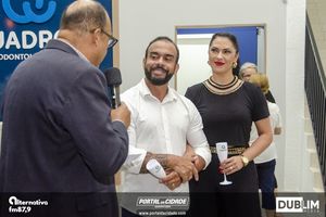 Inaugura&ccedil;&atilde;o da Quadros Odontologia e Sa&uacute;de em Itapo&aacute;-SC