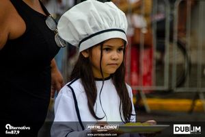 Desfile Alusivo ao anivers&aacute;rio de 252 anos de Guaratuba