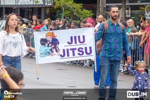 Desfile Alusivo ao anivers&aacute;rio de 252 anos de Guaratuba