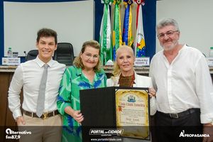 Entrega do T&iacute;tulo de Cidad&atilde; Honor&aacute;ria Margit Reatsch