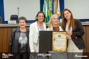 Entrega do T&iacute;tulo de Cidad&atilde; Honor&aacute;ria Margit Reatsch