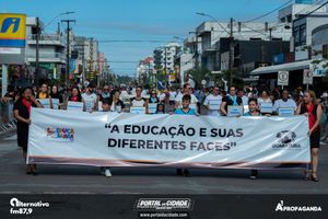 Desfile Alusivo ao anivers&aacute;rio de 253 anos de Guaratuba