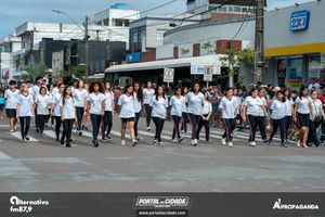 Desfile Alusivo ao anivers&aacute;rio de 253 anos de Guaratuba