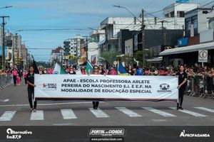 Desfile Alusivo ao anivers&aacute;rio de 253 anos de Guaratuba