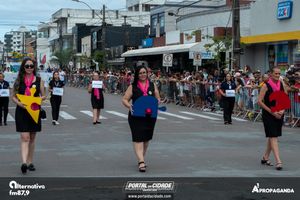 Desfile Alusivo ao anivers&aacute;rio de 253 anos de Guaratuba