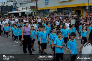 Desfile Alusivo ao anivers&aacute;rio de 253 anos de Guaratuba