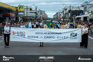 Desfile Alusivo ao anivers&aacute;rio de 253 anos de Guaratuba