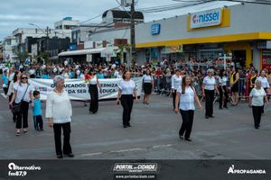 Desfile Alusivo ao anivers&aacute;rio de 253 anos de Guaratuba