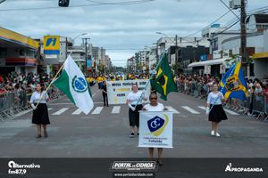 Desfile Alusivo ao anivers&aacute;rio de 253 anos de Guaratuba