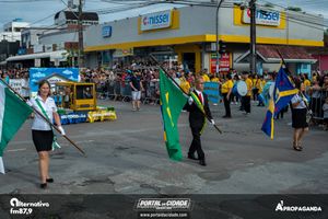 Desfile Alusivo ao anivers&aacute;rio de 253 anos de Guaratuba